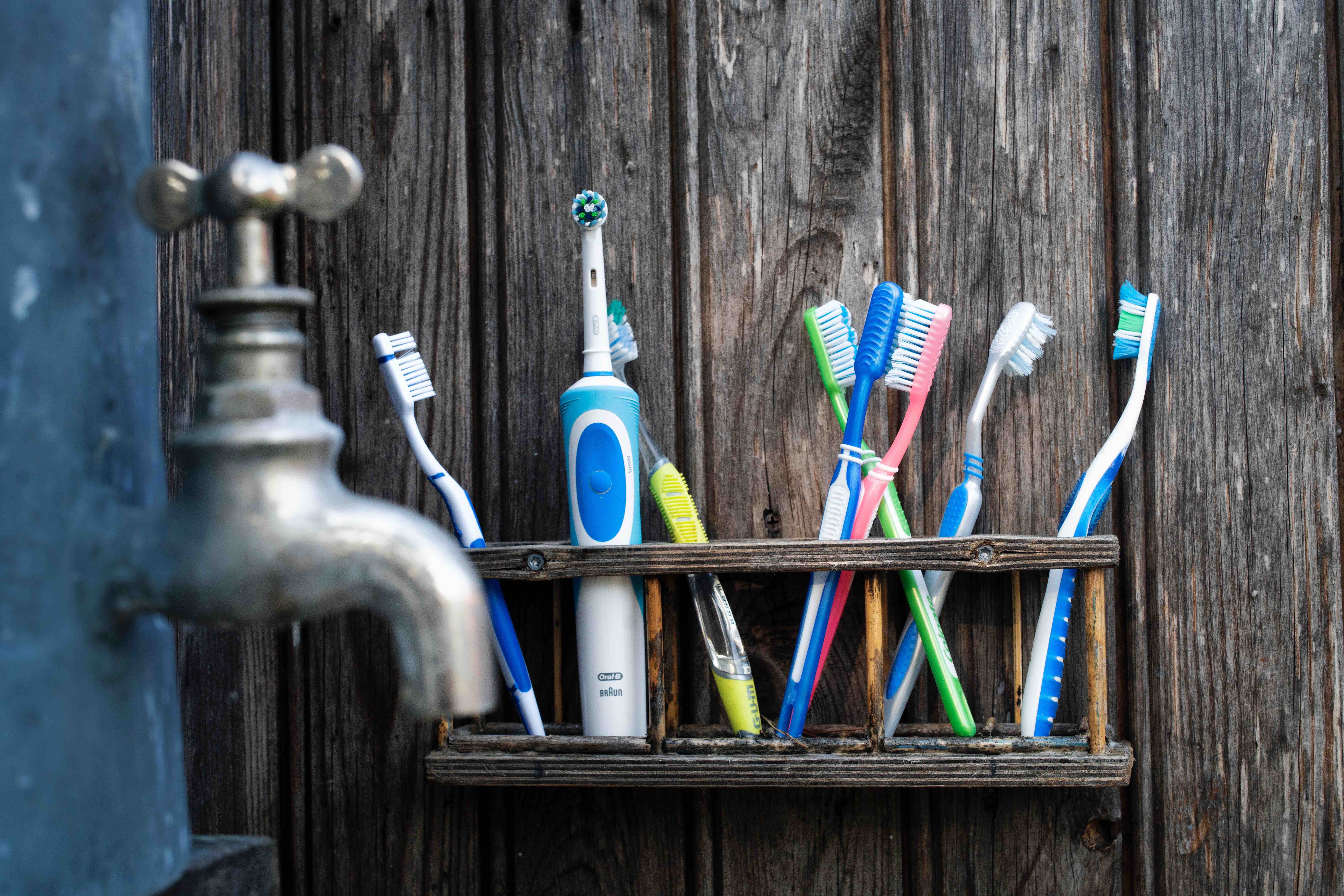 Best Electric Toothbrush Picks in Langley, BC (2026 Guide)