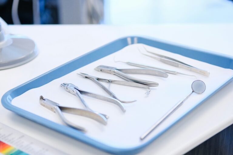 What to Expect After a Tooth Extraction: A Langley Dentist’s Guide | iSmile Dental Langley
