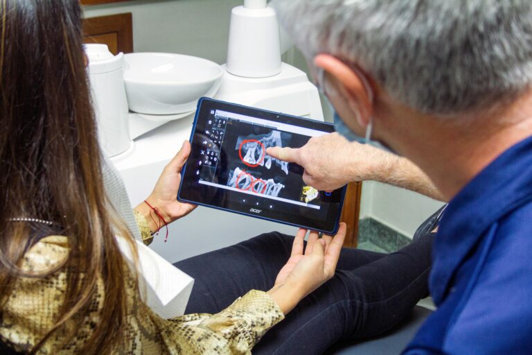 Wisdom Teeth Woes: What to Expect (Your Langley Dentist Offers Guidance!) | iSmile Dental Langley